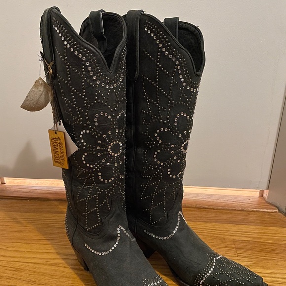 Cowboy / Cowgirl Boots - Picture 3 of 10